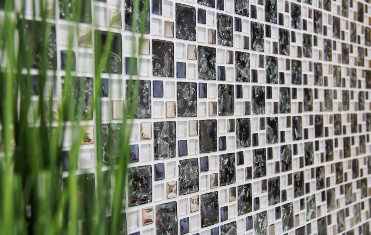 Mosani Mosaikfliesen Glasmosaik Crystal Mosaikfliesen schwarz silber glänzend / 10 Matten