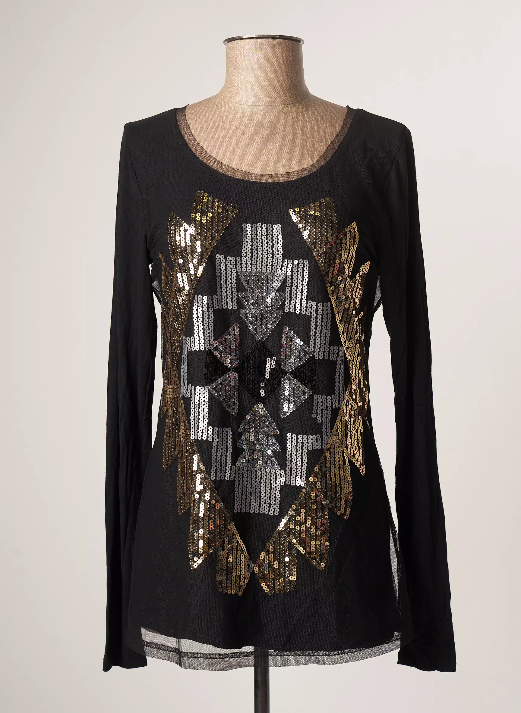 Nu Tshirts Femme couleur noir