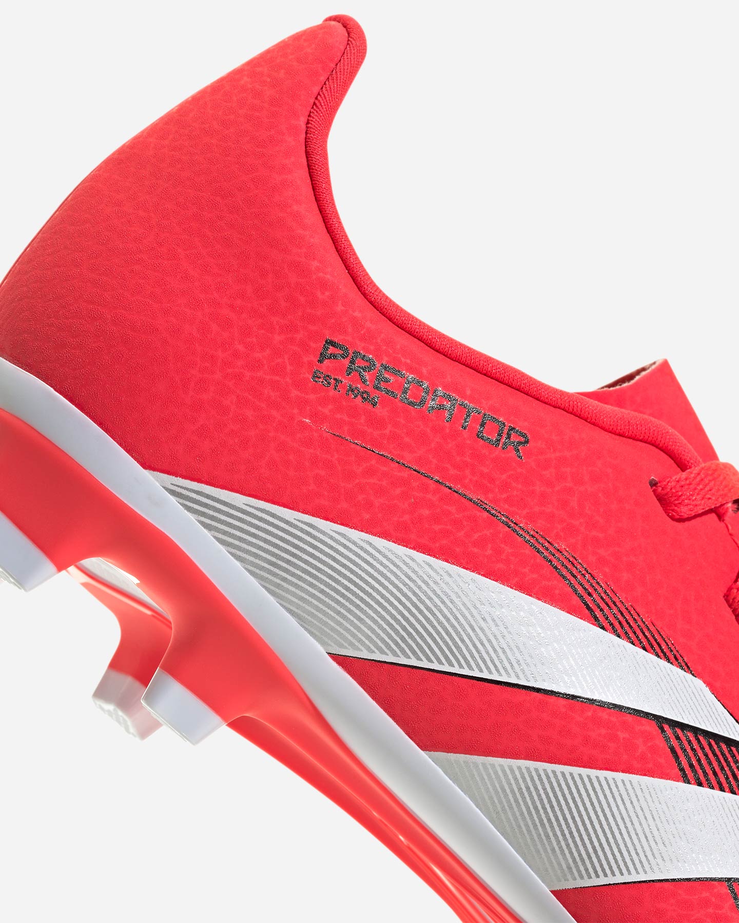 Buty piłkarskie Adidas Predator Club FG-MG Jr ID3813