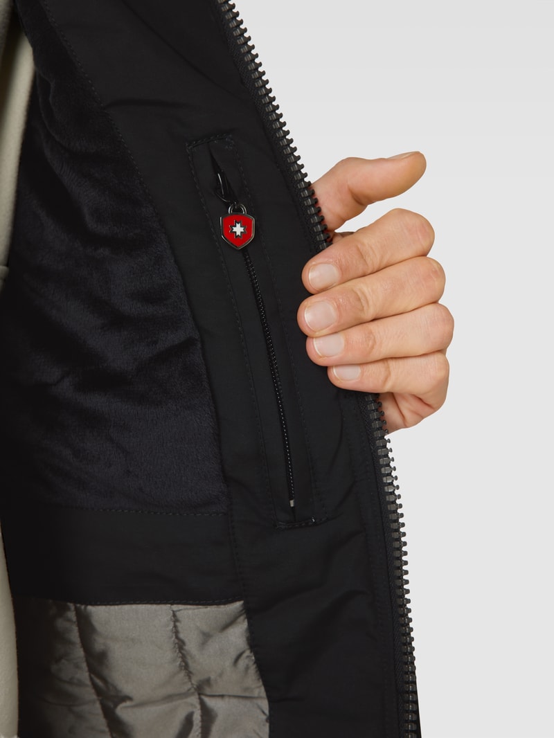 Jacke mit Label-Patch Modell 'JAGURO' in schwarz