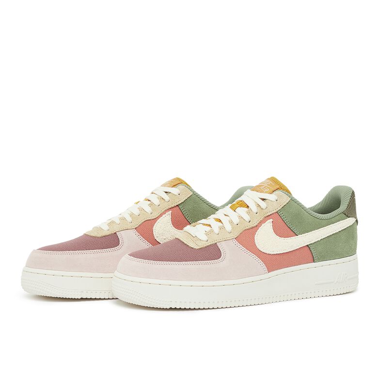 NIKE Air Force 1 '07 Low LX 