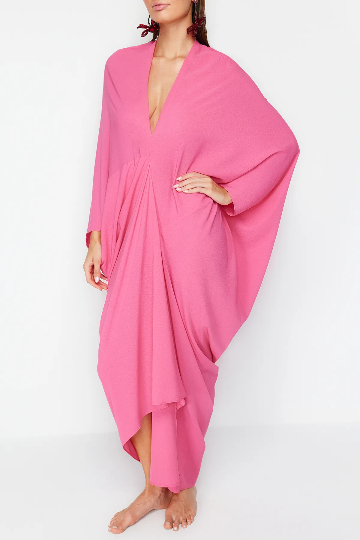 Trendyol Collection  Fuchsia Wide Fit Maxi Woven gerafftes Strandkleid TBESS23EL00274