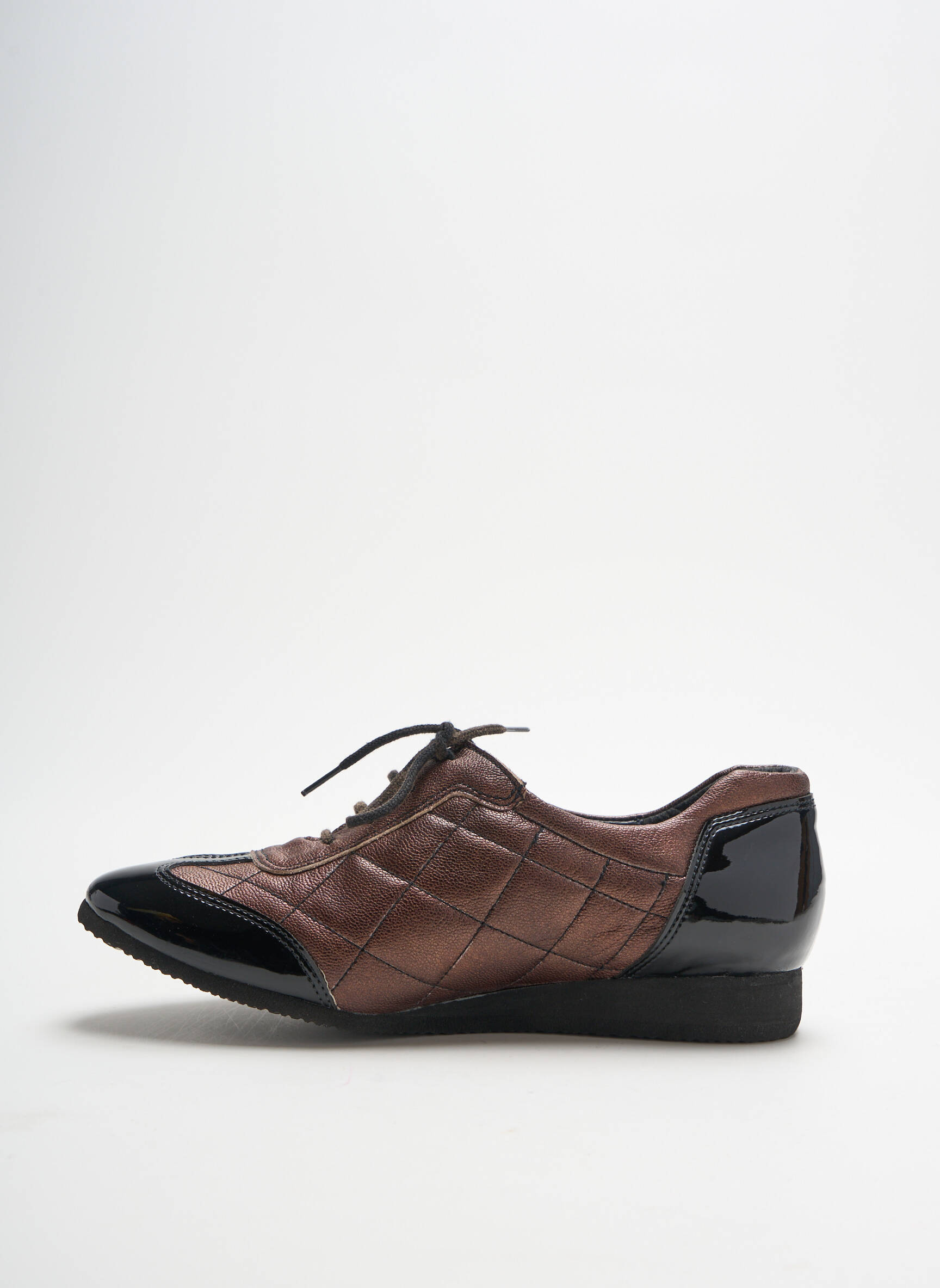 Elantine Chaussures Confort Femme couleur noir