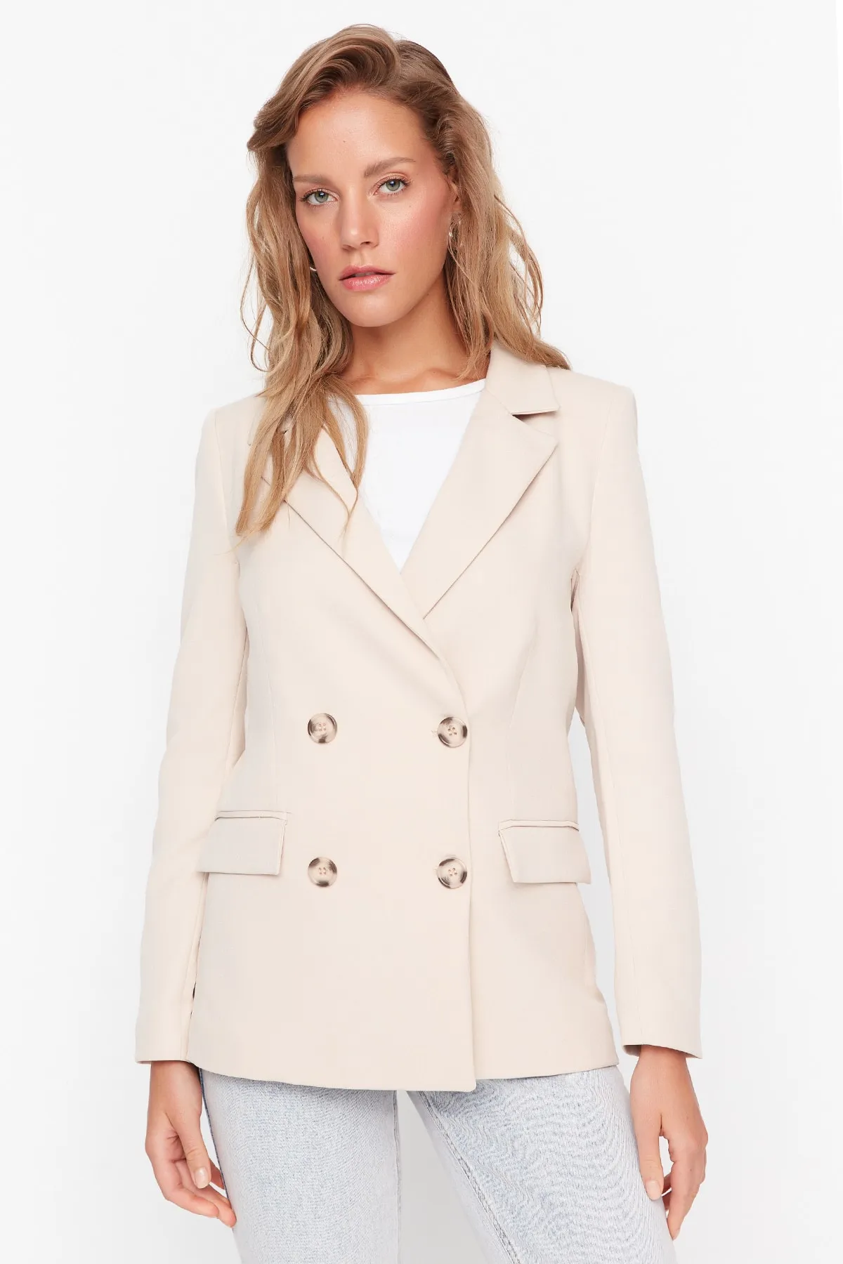 Trendyol Collection  Beige, normal gefütterte, zweireihige Blazerjacke aus Webstoff mit Verschluss TWOSS21CE0107