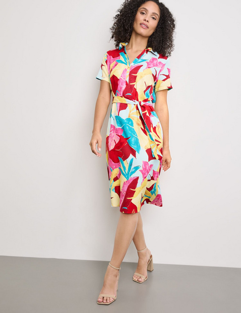 Nachhaltiges Blusenkleid mit Taillenband