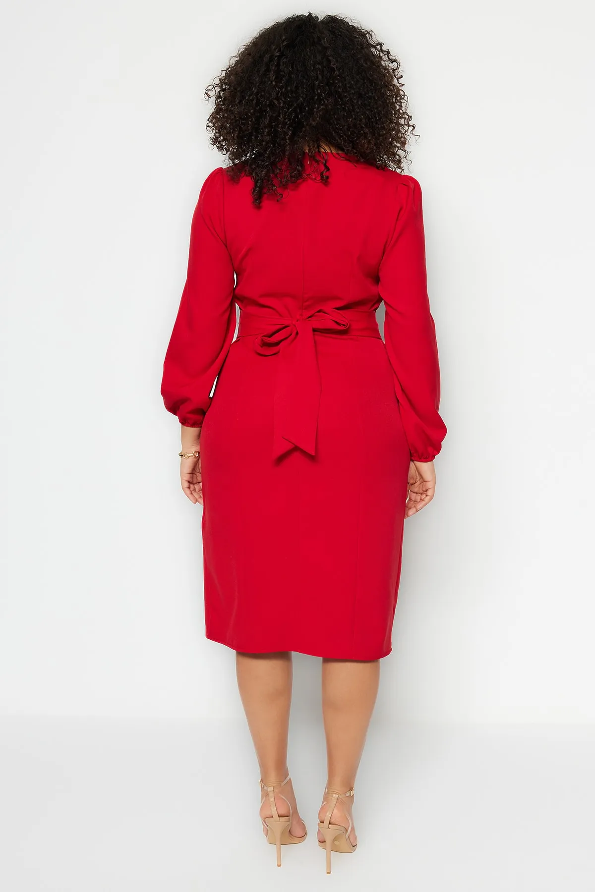Trendyol Curve  Rotes, gewebtes Kleid mit Schlitz und Schnürung TBBSS23AH00184