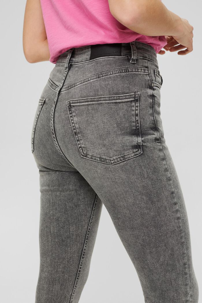 Stretch-Jeans im Washed-out-Look