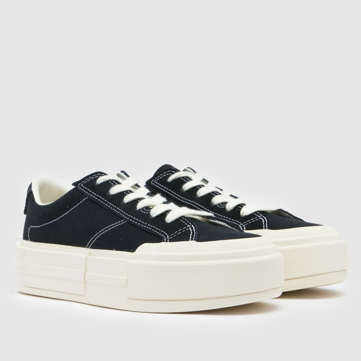 Converse All Star Cruise Ox – Svarta och vita sneakers