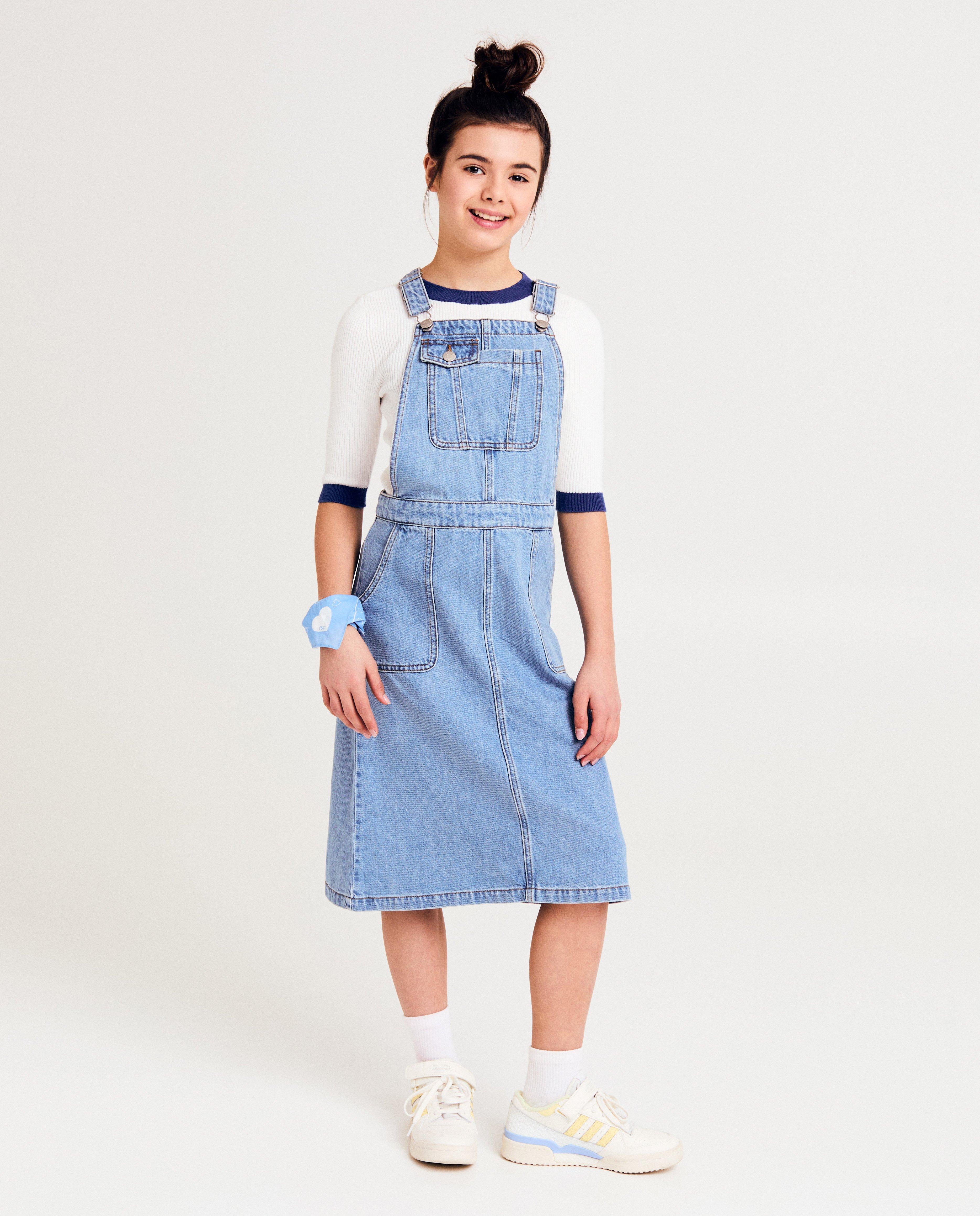 Rochie salopetă din denim albastru cu imprimeu fish & chips
