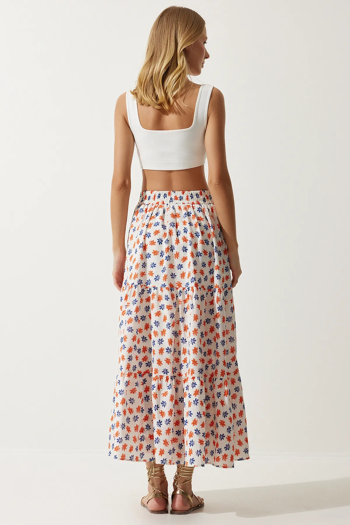 Happiness İstanbul  Ecru-orangefarbener Sommer-Leinenrock mit Blumenmuster und Volants für Damen RG00016
