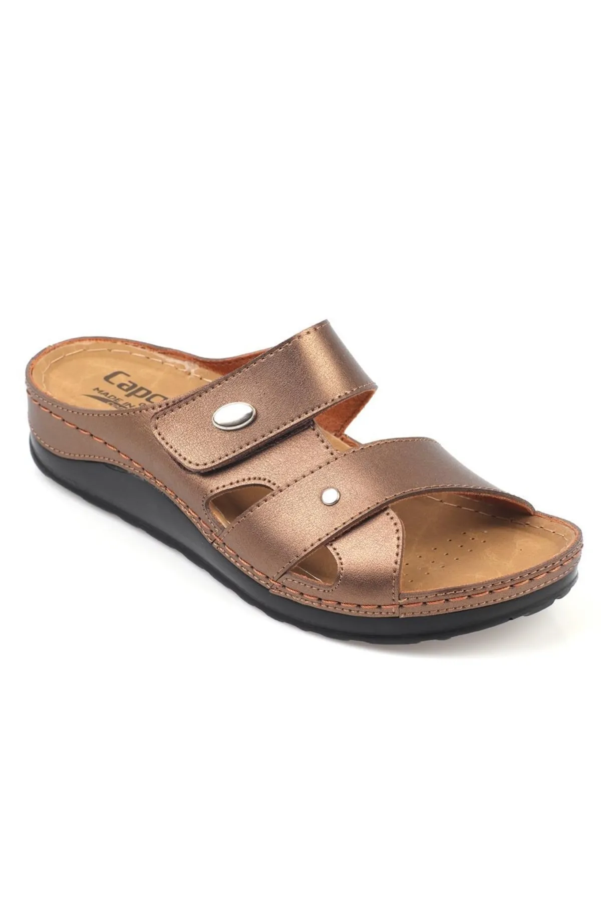 Capone Outfitters  Anatomisch weiche, bequeme Mutterhausschuhe mit Keilabsatz
