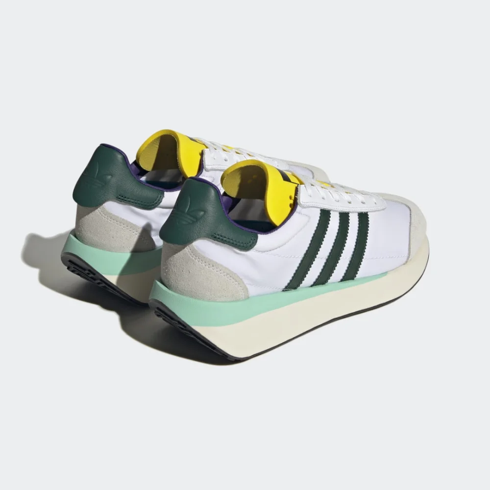 adidas Country XLG IF8118 / weiss
