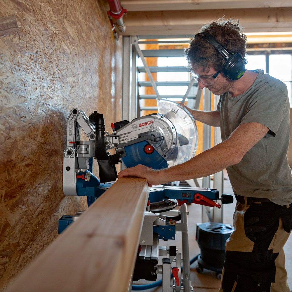 Piła ukosowa BOSCH 18V BITURBO Brushless 305mm Glide Compound Miter Saw Skin - GCM 18V-305 GCD