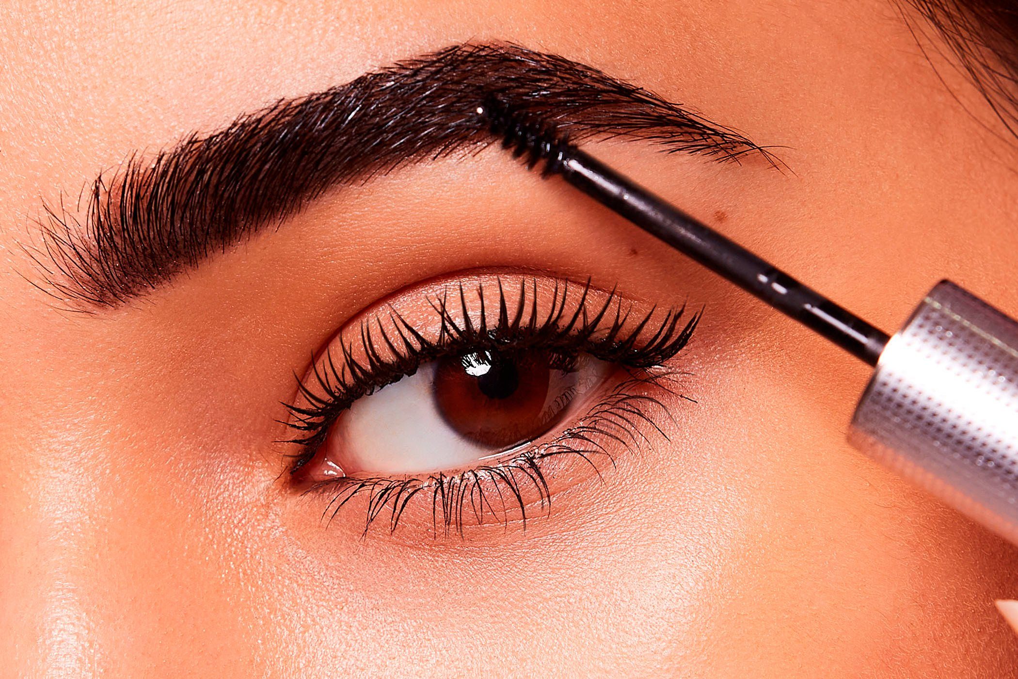 L'ORÉAL PARIS Augenbrauen-Kosmetika Unbelieva’Brow Longwear Topcoat, mit präziser Mascara-Bürste, langanhaltend, Augen-Make-Up