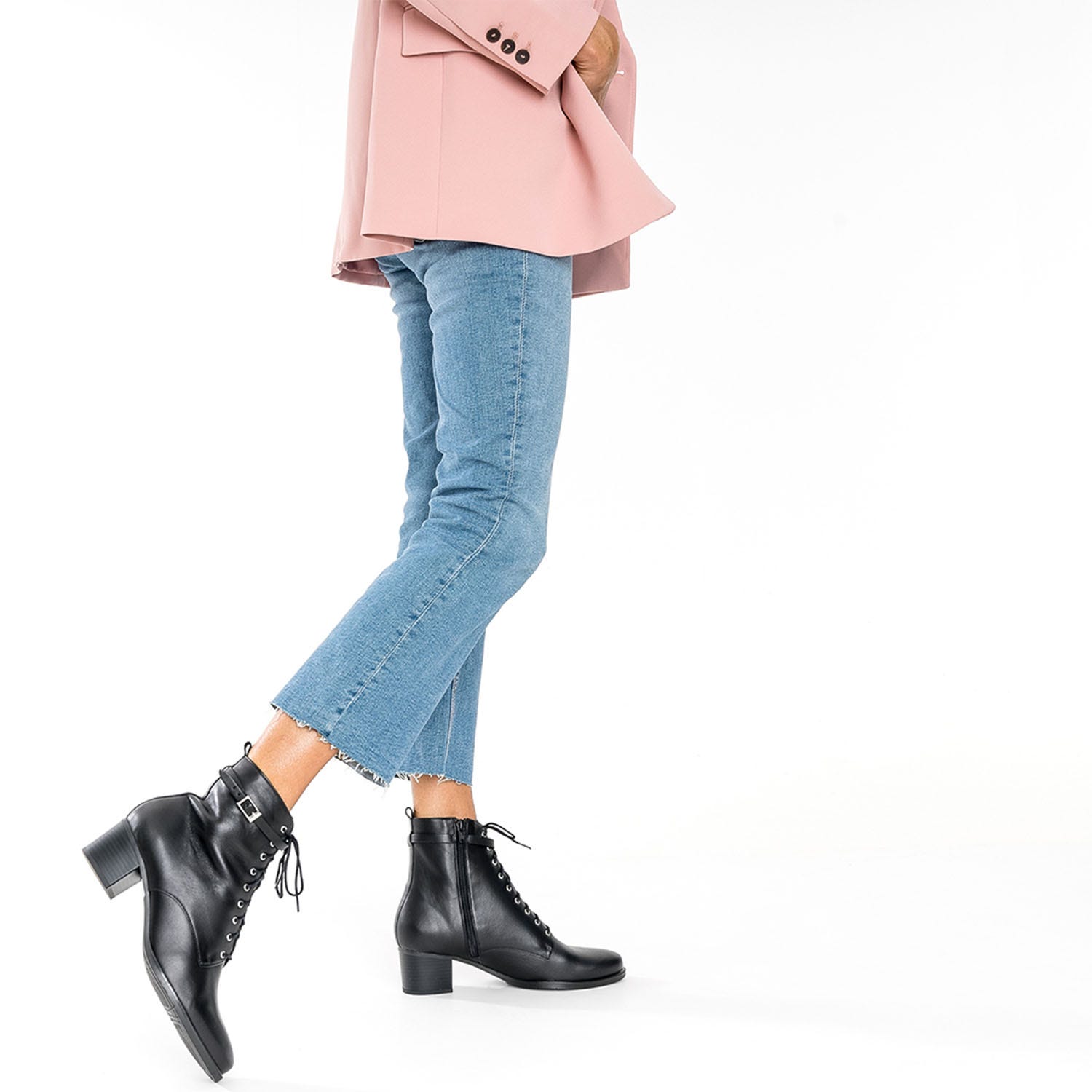Bottine ERAM FLEX noire en cuir