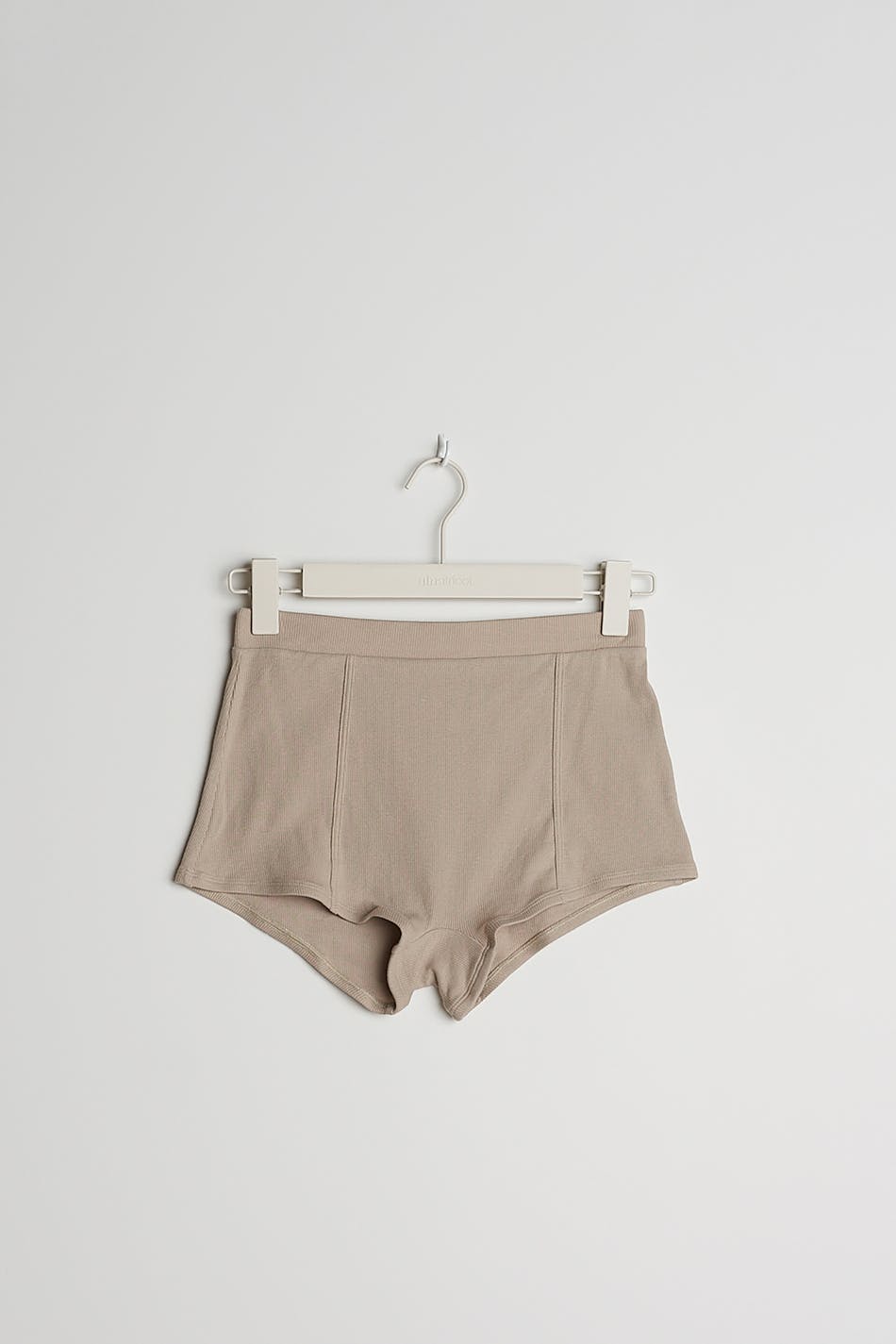 Mindy high waist hotpants