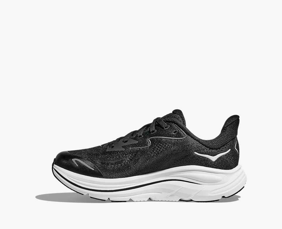 Clifton 10 Black/White