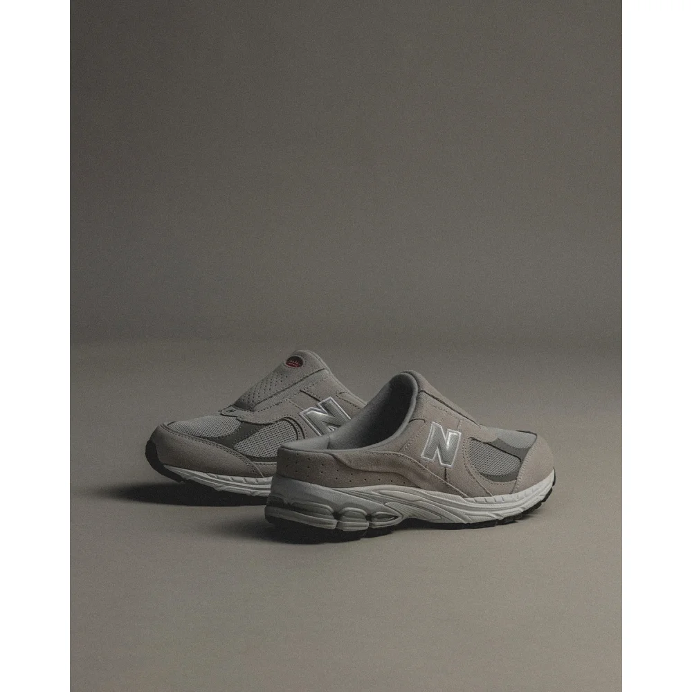 New Balance 2002R Mule M2002RMA / grau