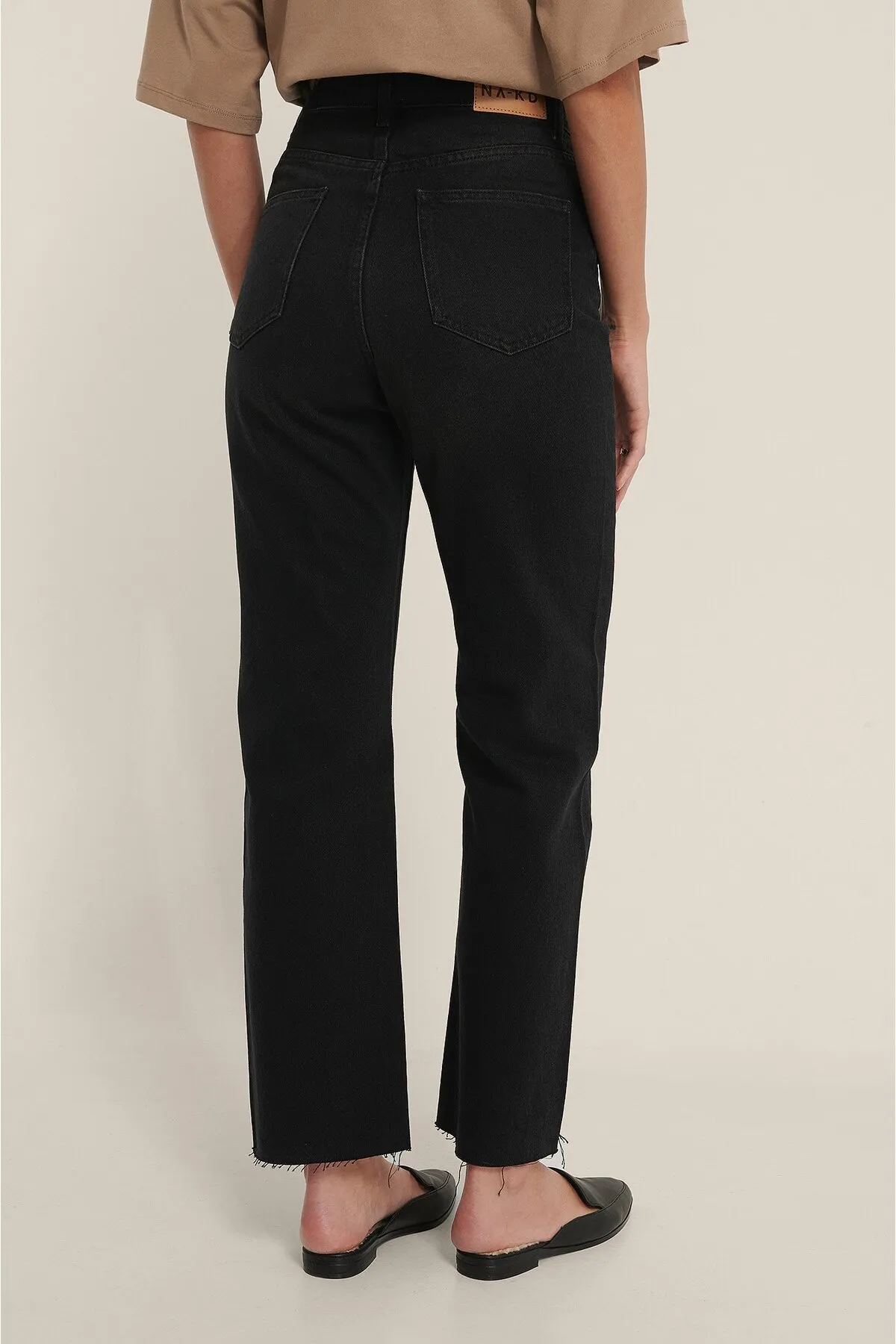 NA-KD  Jeans - Schwarz - Straight
