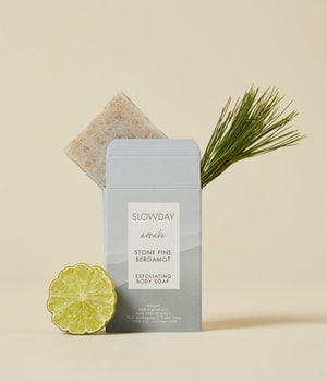 SLOWDAY Awake Stone Pine & Bergamot Stückseife-100 g