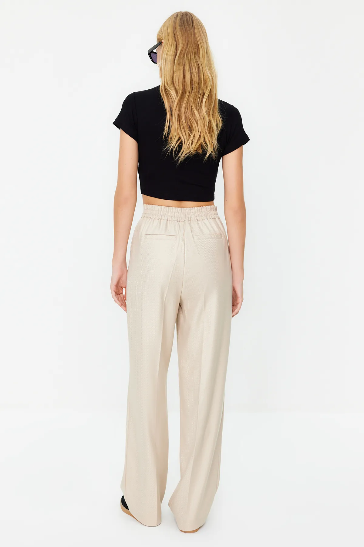 Trendyol Collection  Nerzfarbene gerade/gerade geschnittene Webhose TWOAW22PL0321