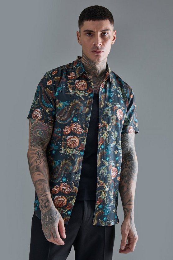 Tall kurzärmliges Hemd mit Drachen-Print