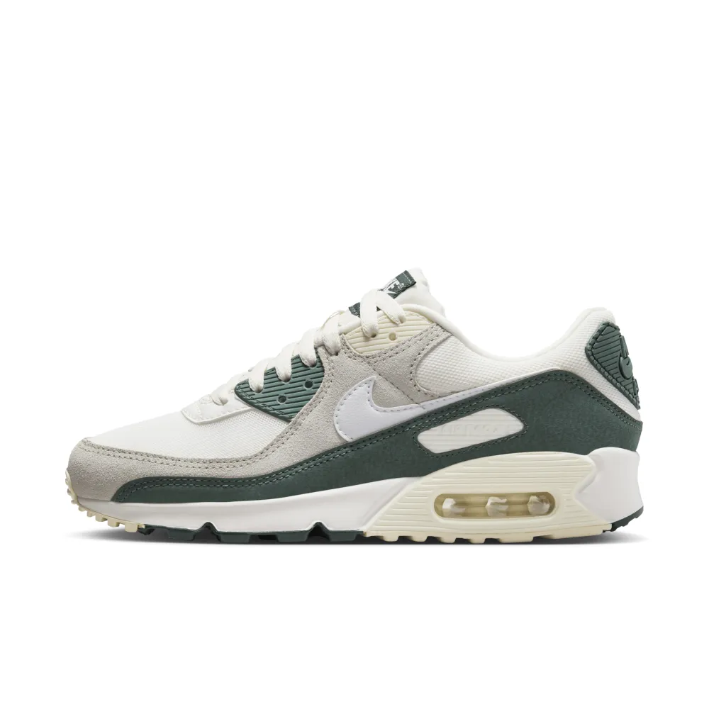 Nike Air Max 90 FZ5163-133 / weiss