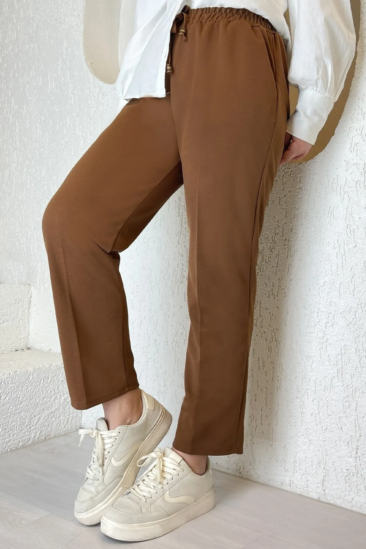 InStyle  Hose aus Lycra-Doppelgewebe mit elastischem Bund - Hellbraun