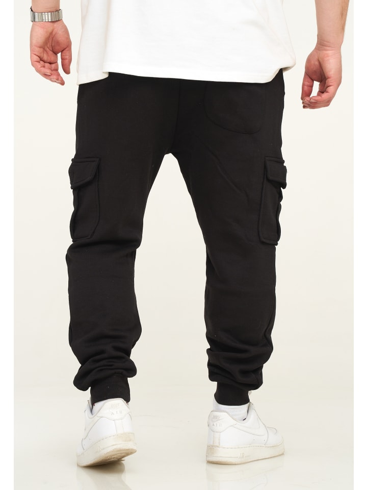 behype Jogginghose - BHPIURA Lange Sporthose Trainingshose mit Cargotaschen in Schwarz günstig kaufen