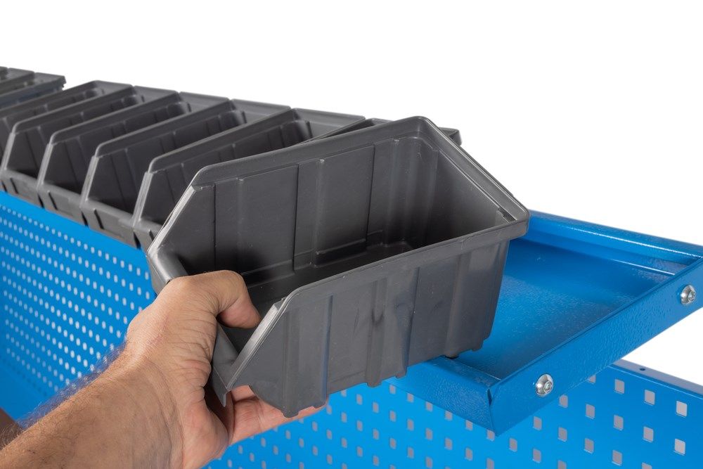 Banco da lavoro Huvema K3260 con 5 cassetti, piano di lavoro in MDF, parete portautensili e contenitori.
