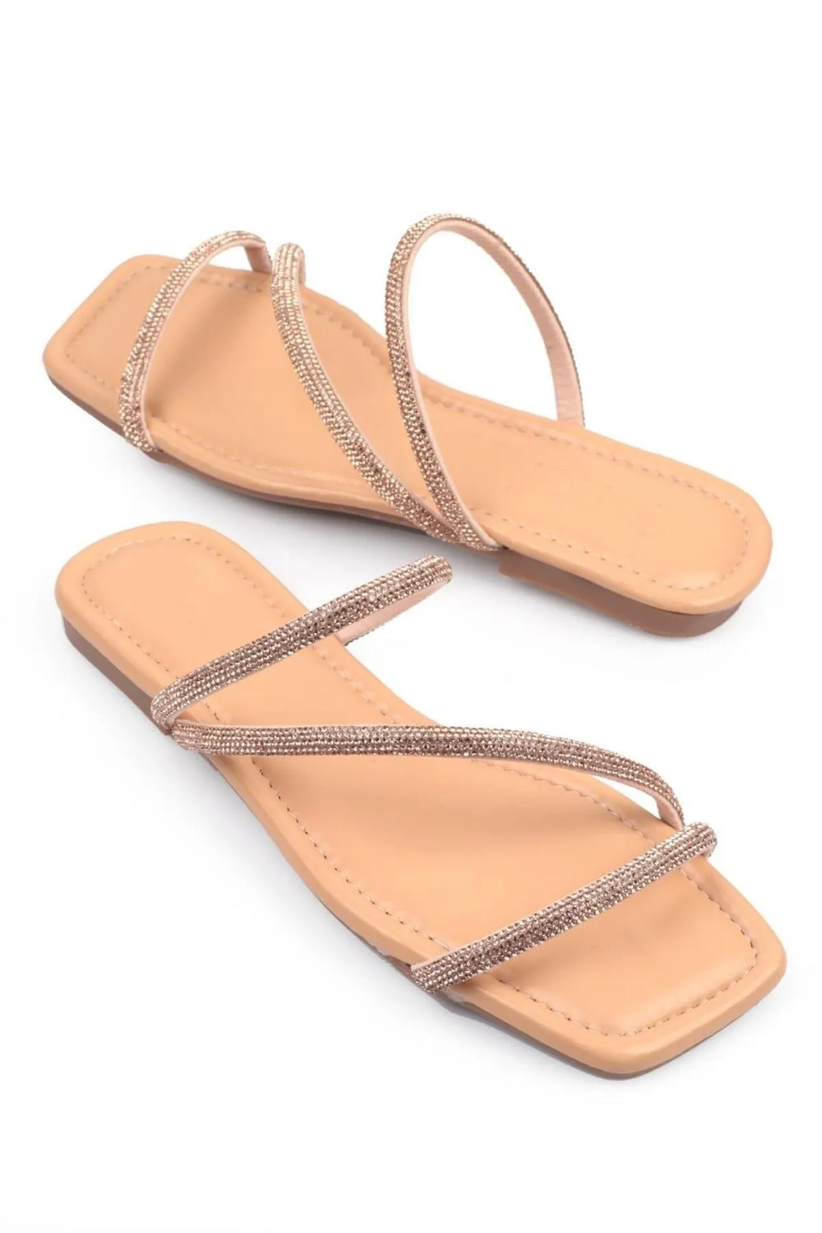 Capone Outfitters  Capone Stoned 3-Striped Flat Heel Quilted Nude Damenhausschuhe