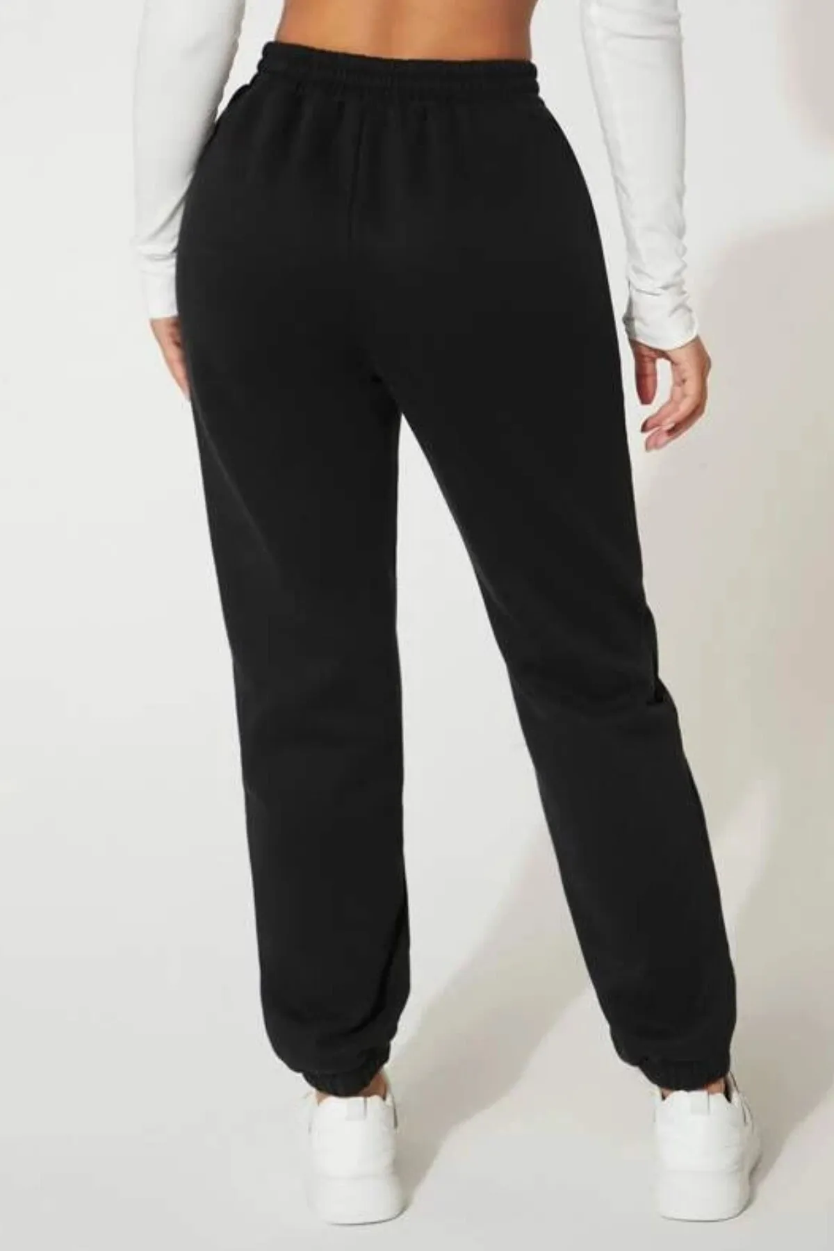 MODAGEN  Schwarze, einfarbige, elastische Oversize-Jogginghose für Damen