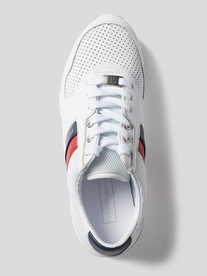 Sneaker mit Meshbesatz in weiß