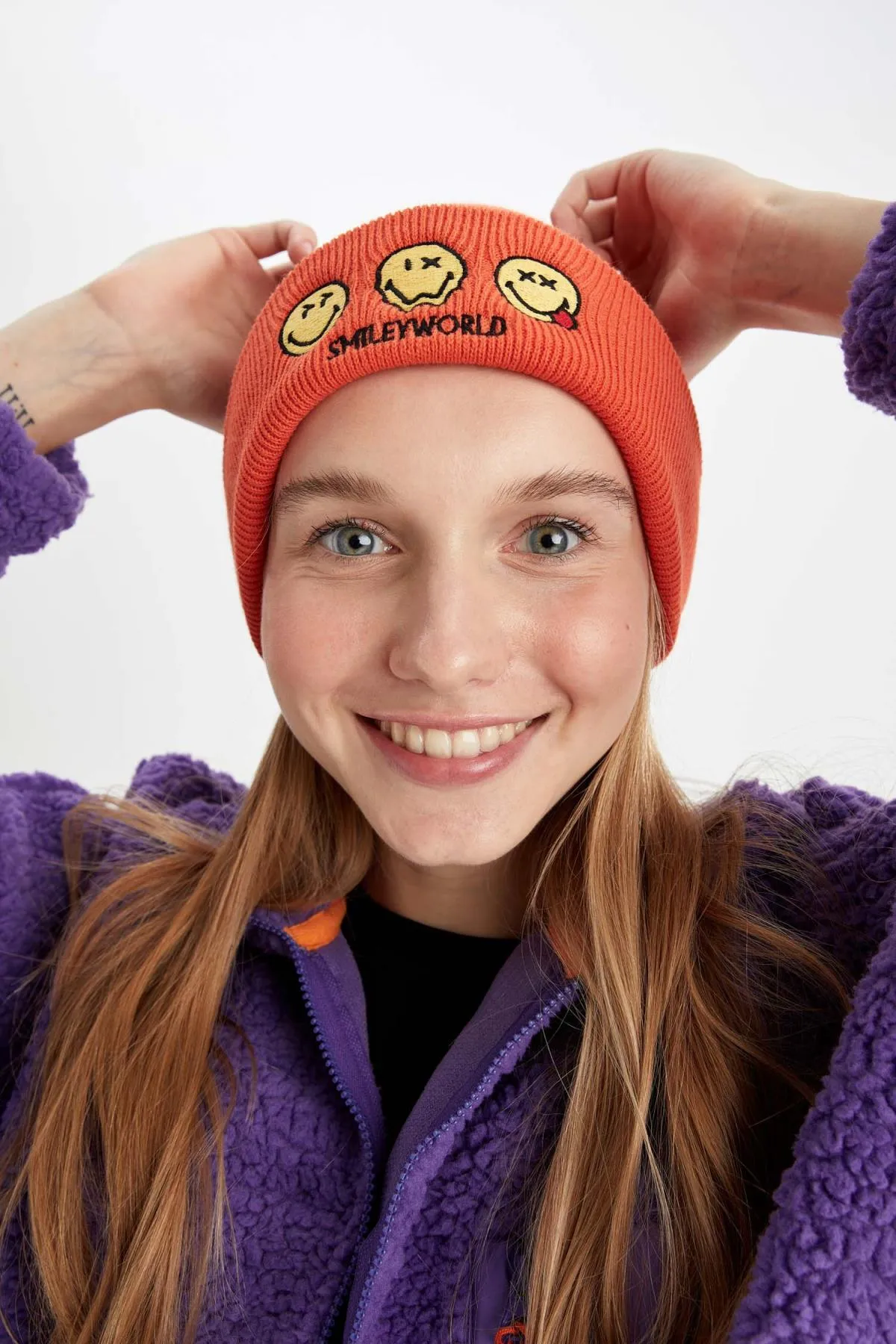 DeFacto  SmileyWorld Strickmütze für Damen