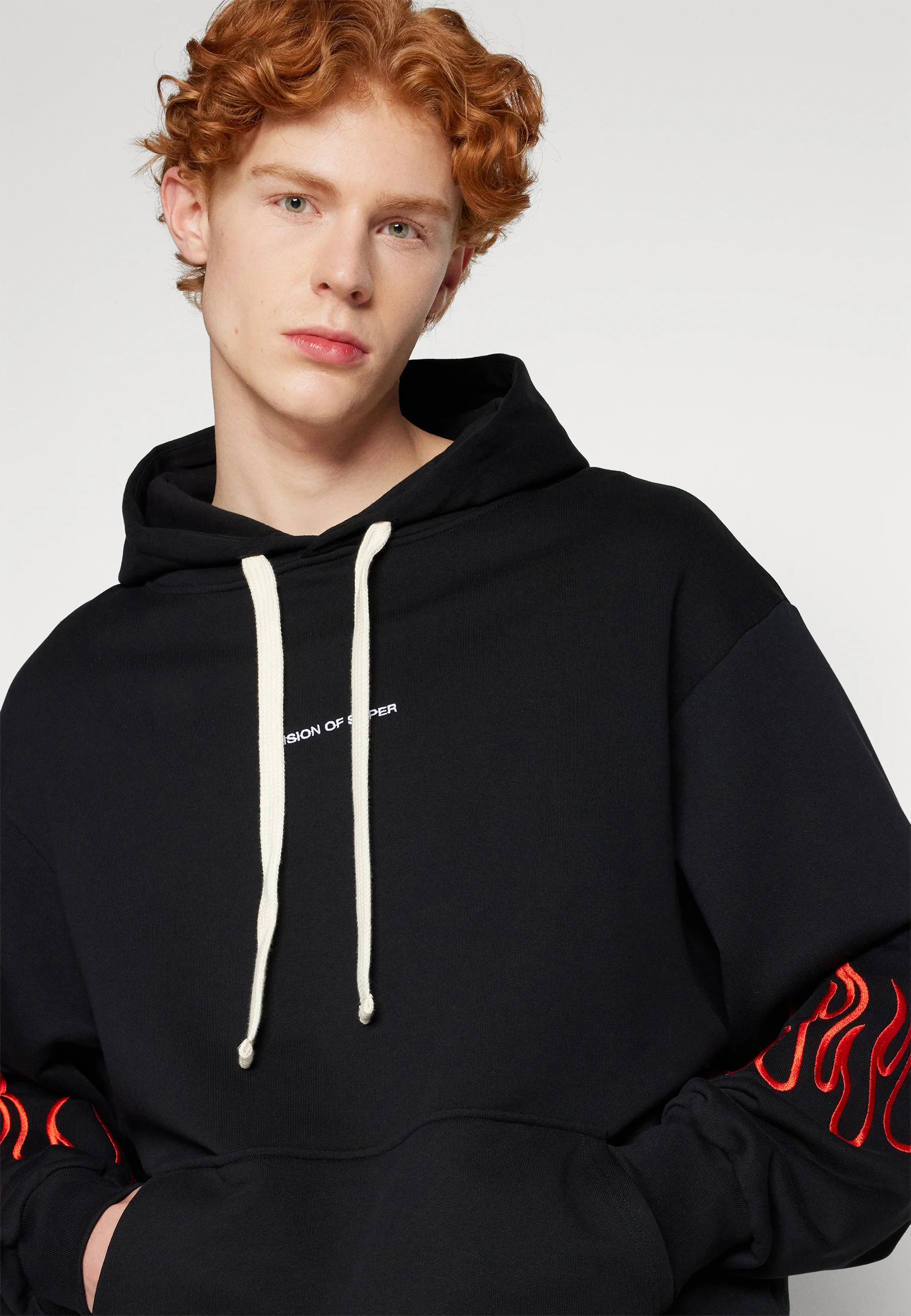 Visión de Super SUDADERA CON LLAMAS - Sudadera