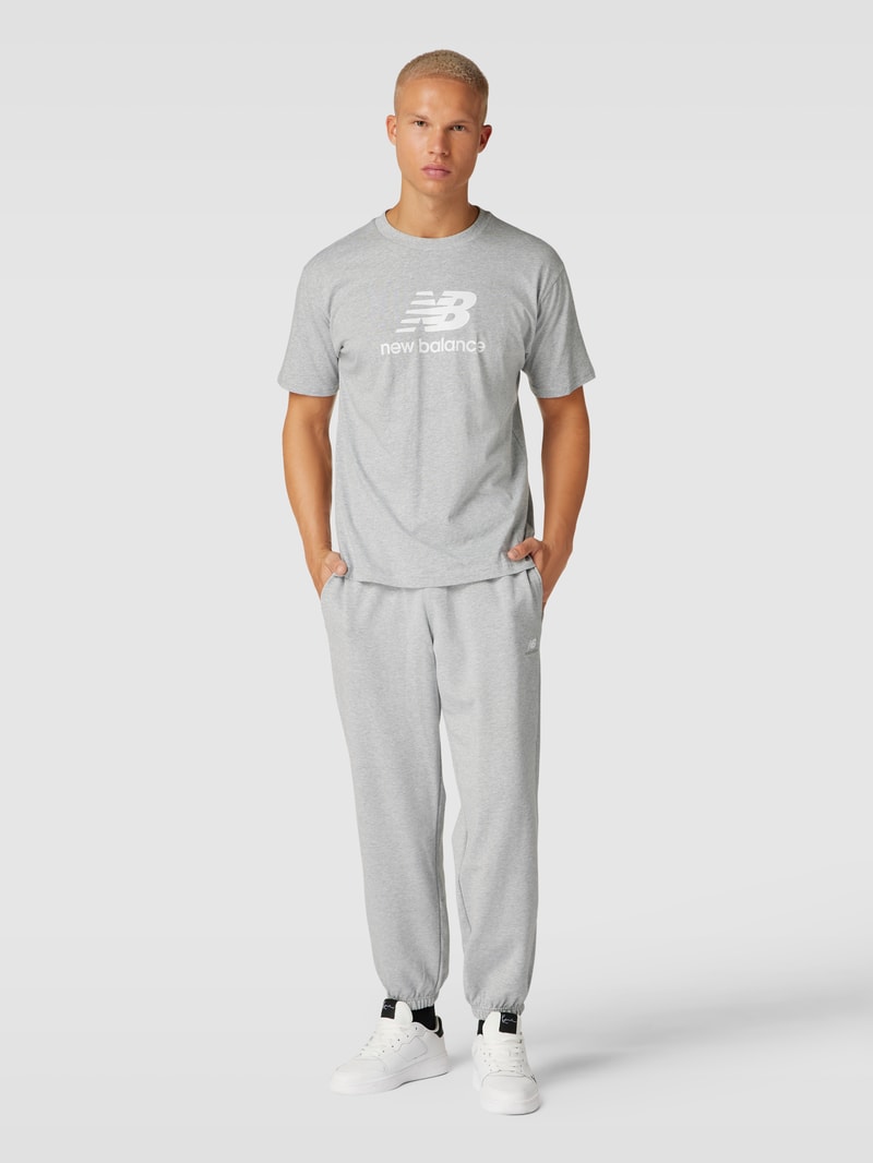 Sweatpants mit Label-Detail in hellgrau meliert