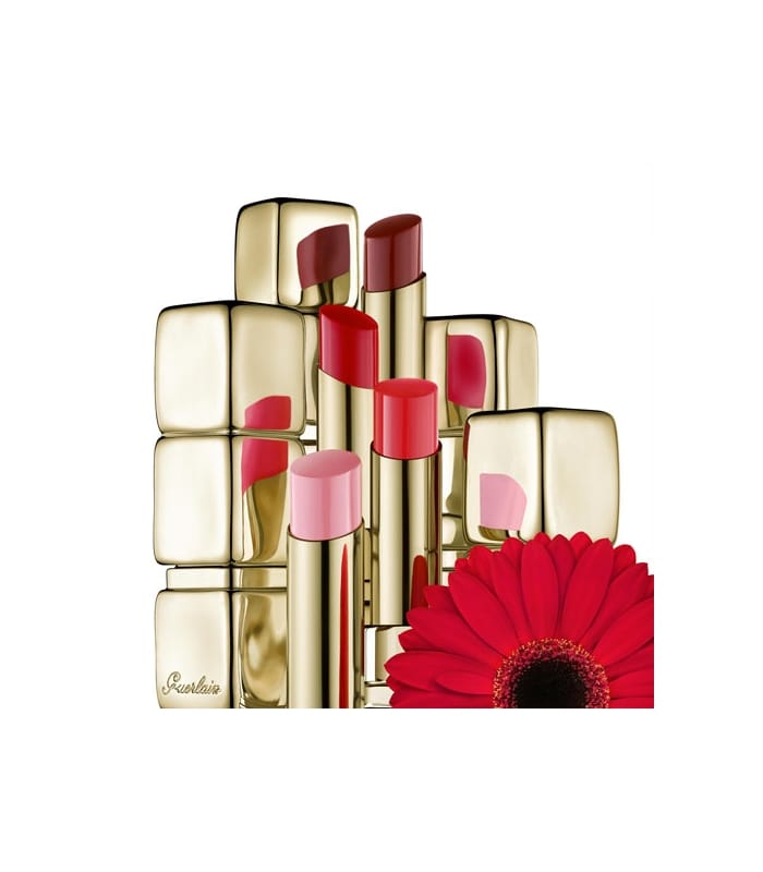 Guerlain-KISSKISS SHINE BLOOM-Rouge brillant 95% d'ingrédients d'origine naturelle*