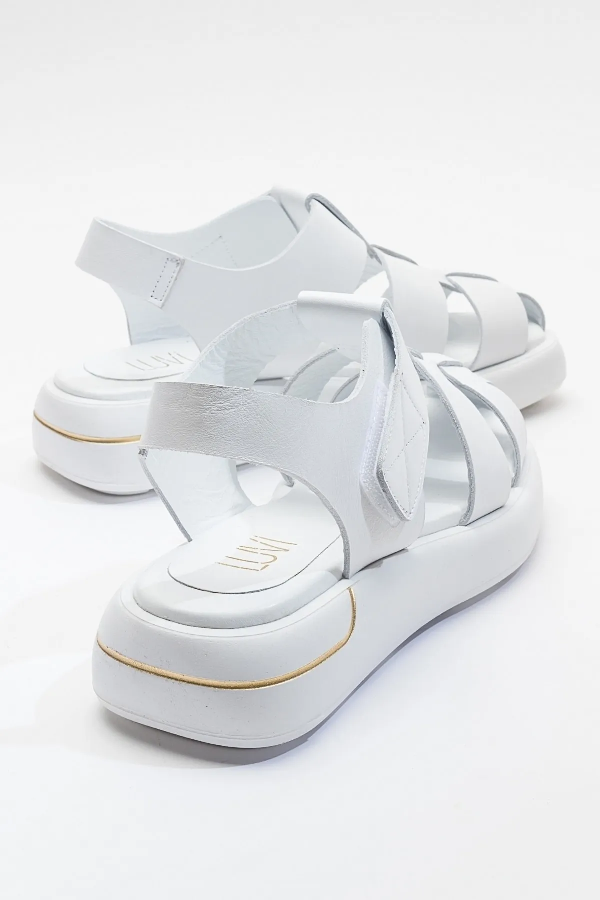 LuviShoes  BELİV Weiße Damen-Sandalen aus echtem Leder