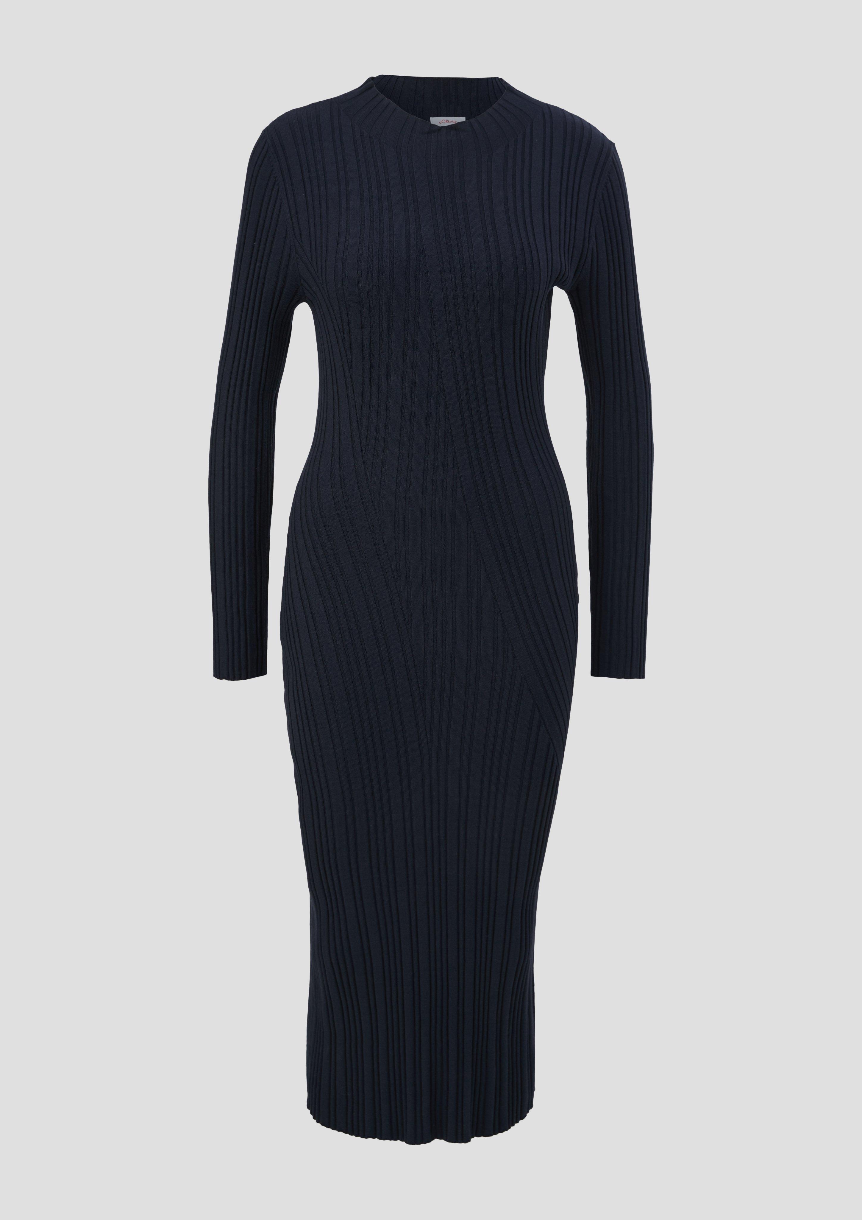 Geripptes Midikleid aus Viskosemix  2134384-5959