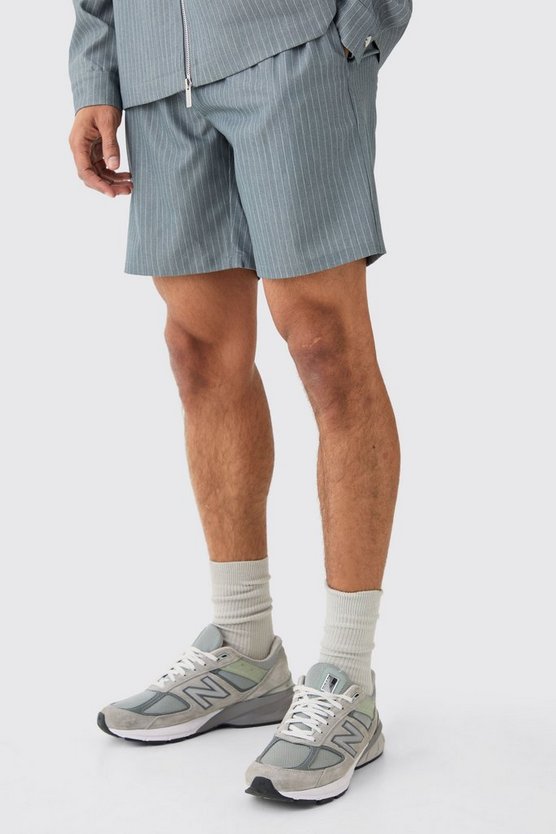 Smarte Nadelstreifen-Shorts