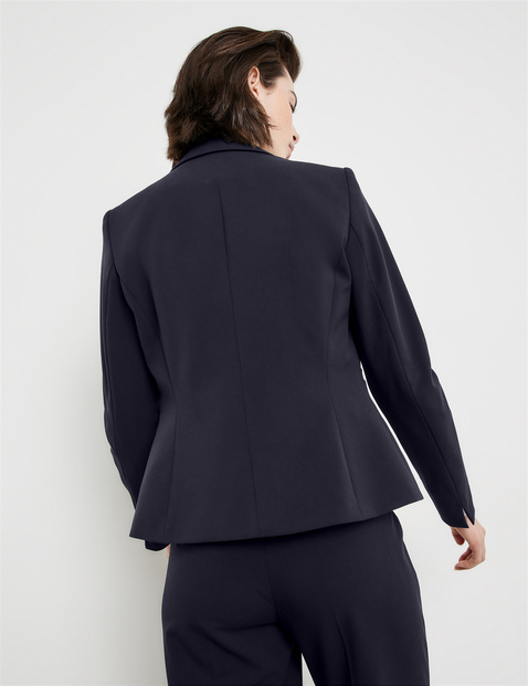 Klassischer Blazer aus knitterarmer Qualität