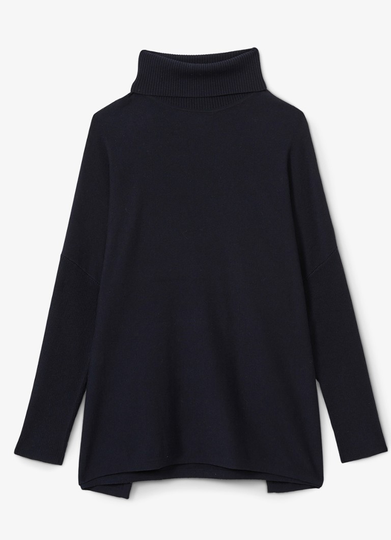 Blusa de gola alta Reiss Sophia em malha fina com fenda lateral.