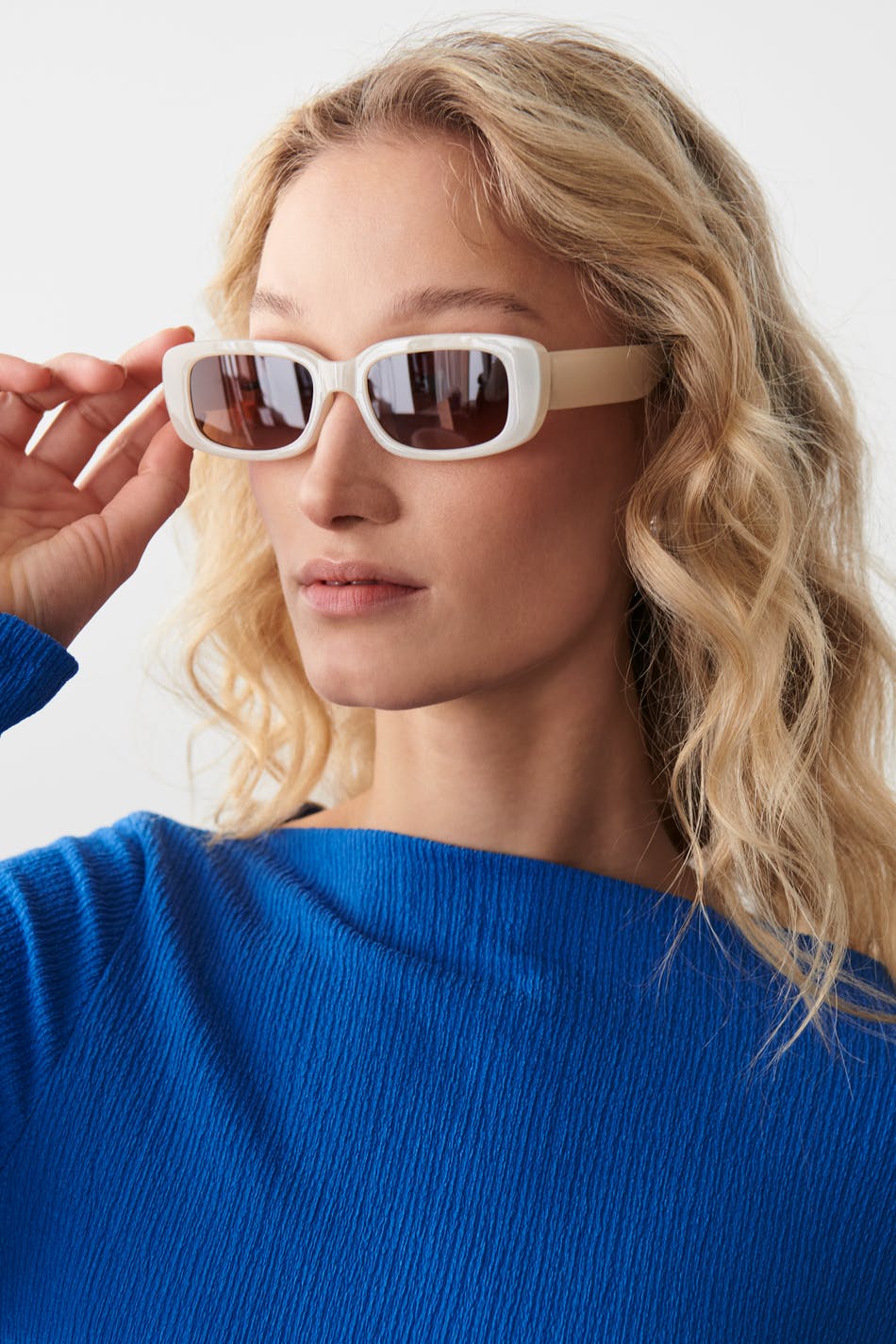 Slim rectangular sunglasses