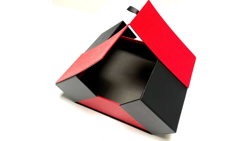 Kartonage Rot - Schwarz-Look 23x21x7cm