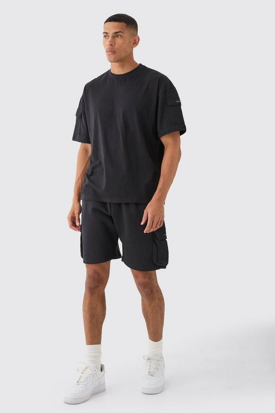 Man Oversize Cargo T-Shirt & lockere Shorts