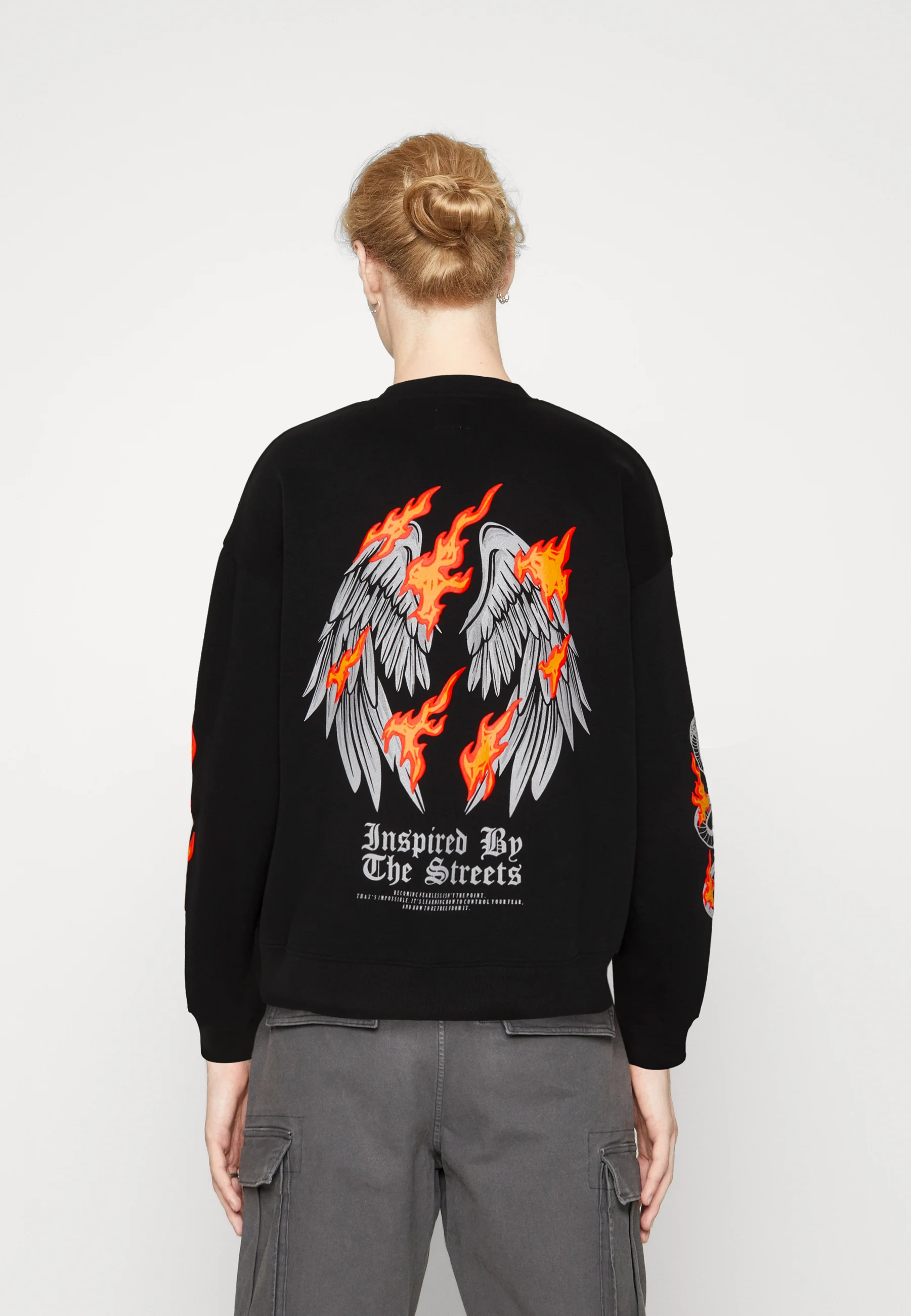 Sudadera Rebelde Redefinida