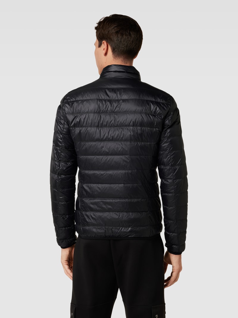 Steppjacke mit Reißverschluss in schwarz