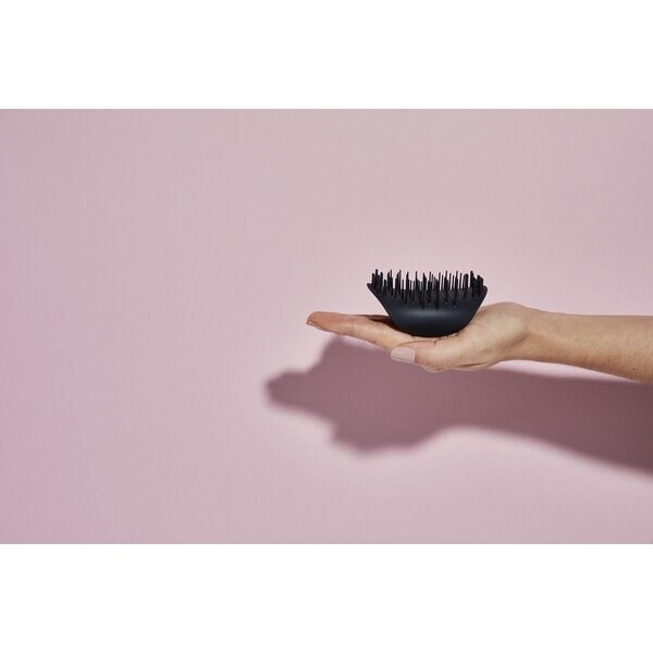 Tangle Teezer kefa na pokožku hlavy čierna