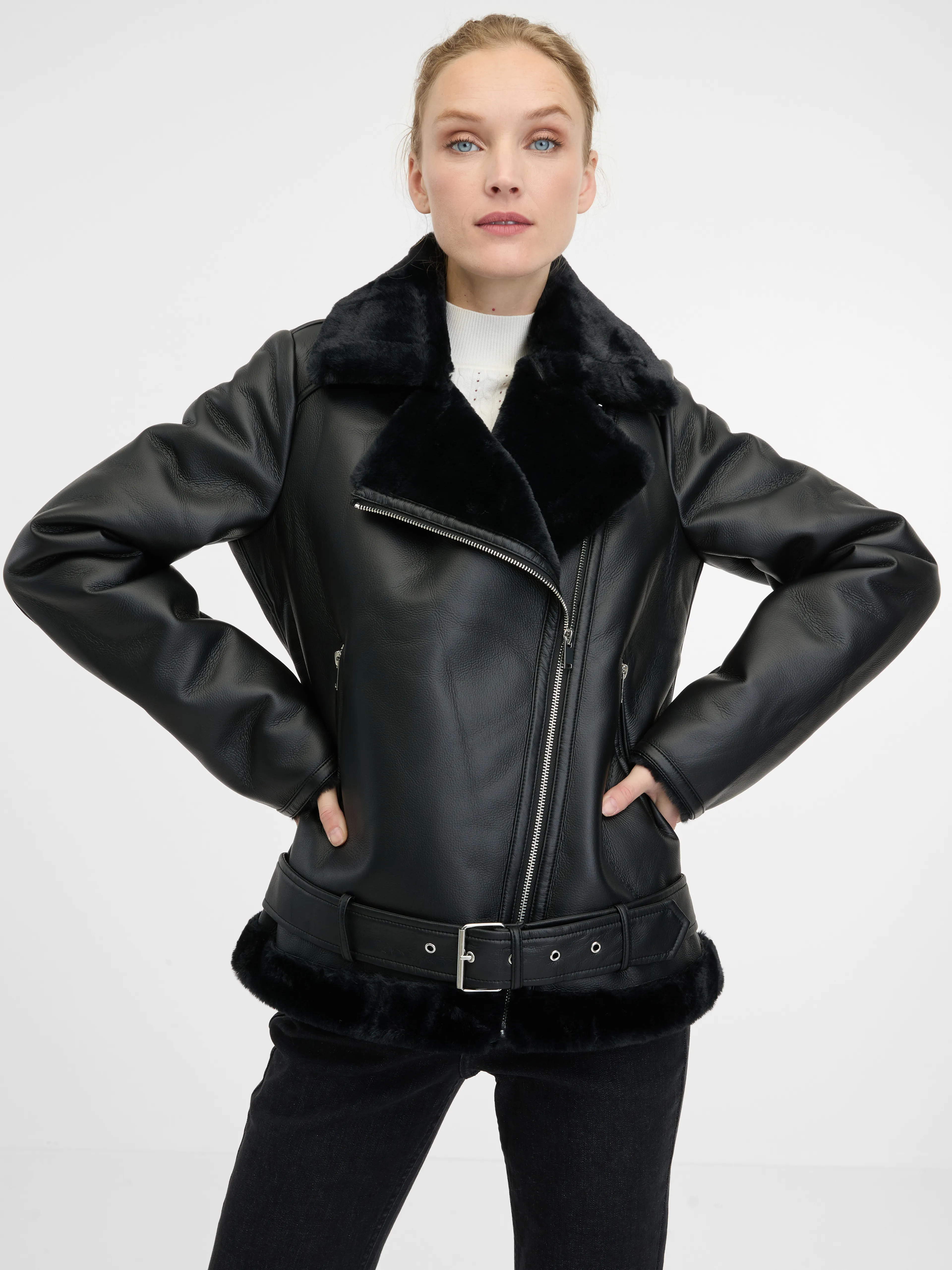 Schwarze Damenjacke ORSAY