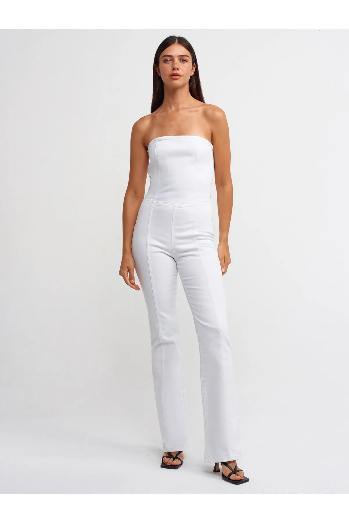 Dilvin  71314 Trägerloser weißer Flare-Denim-Overall – Weiß